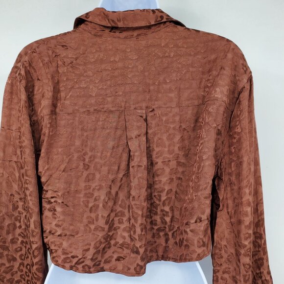 NWT Lover & Friends Revolve Brown Cheyanne Button Up Cheetah Crop Top Shirt XS - Picture 9 of 12